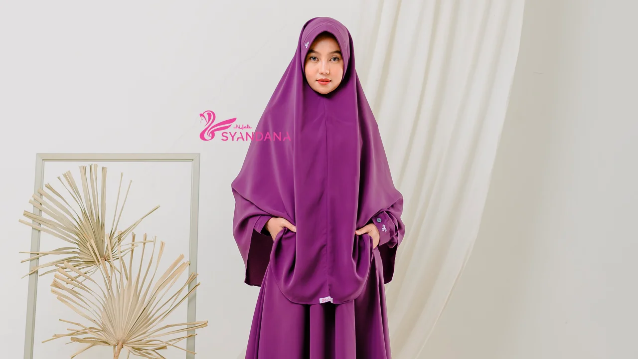 Kerudung Bergo Modern Travel Friendly untuk Busui Aktif