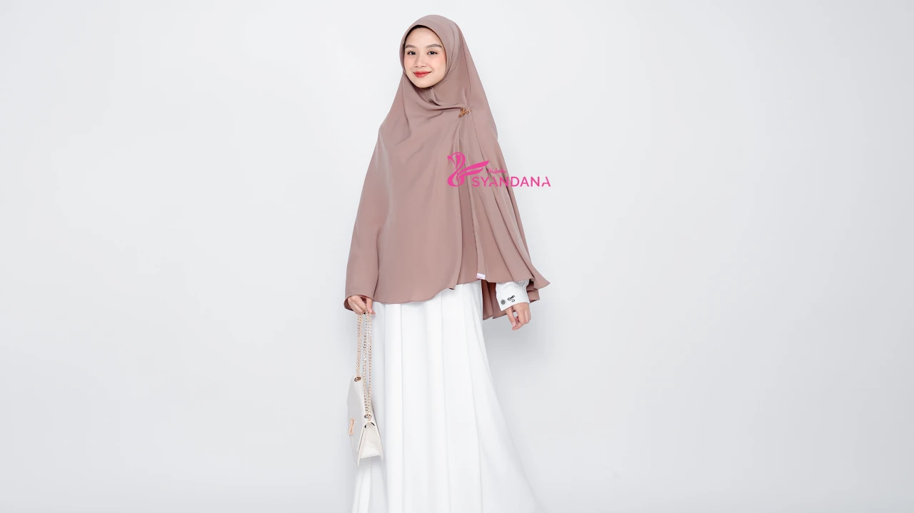 Grosir Jilbab Termurah dan Berkualitas Kreasi OOTD Syar’i Harianmu